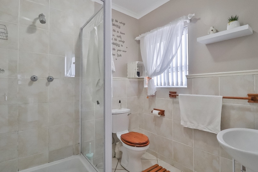 7 Bedroom Property for Sale in Country Club Western Cape